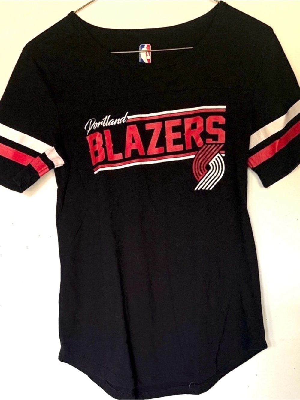 🏀🌹Portland Blazers Women’s S Black T-Shirt BOGO Free